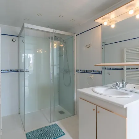 Le Zen - Sauna - Piscine Interieure Дом отдыха Saint-Hilaire-de-Chaleons