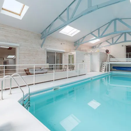Le Zen - Sauna - Piscine Interieure Saint-Hilaire-de-Chaleons