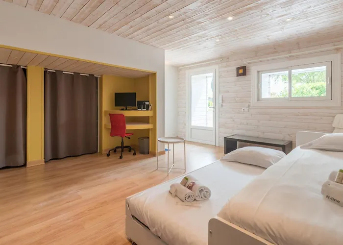 Le Zen - Sauna - Piscine Interieure Saint-Hilaire-de-Chaleons