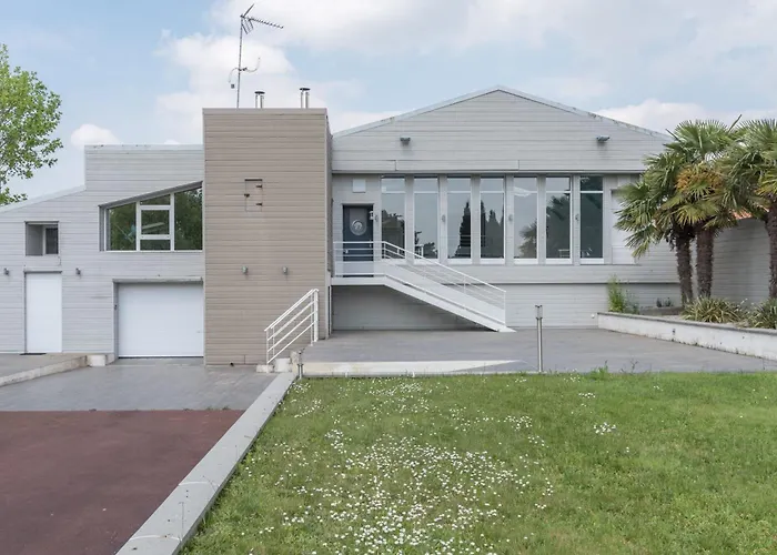 Le Zen - Sauna - Piscine Interieure * Saint-Hilaire-de-Chaleons