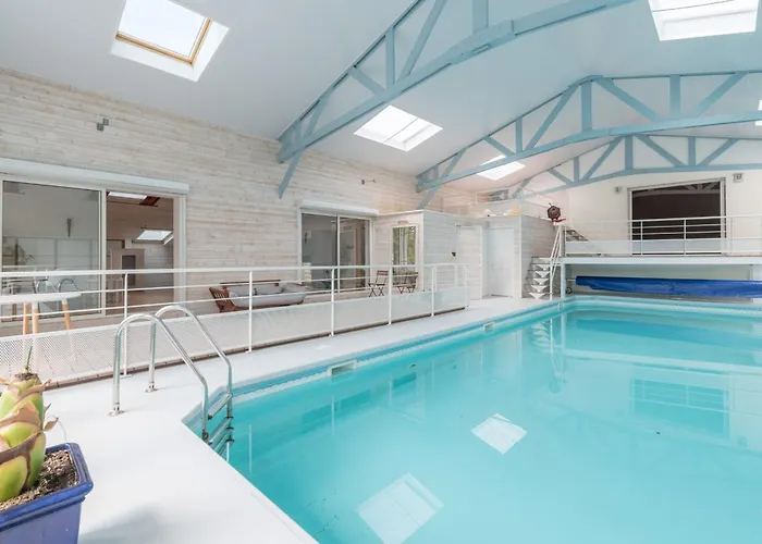 Le Zen - Sauna - Piscine Interieure Saint-Hilaire-de-Chaleons